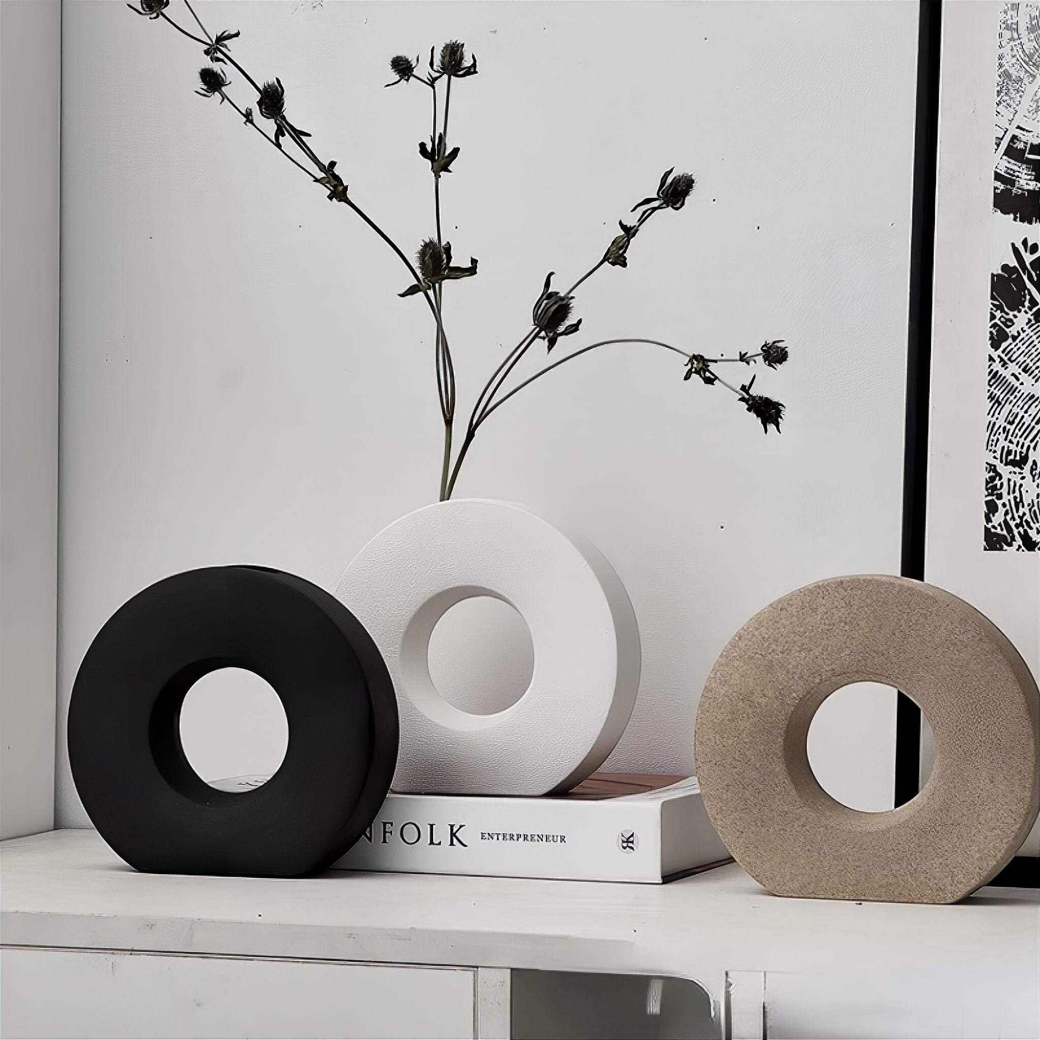 Round Ceramic Vase - Minimalist Donut Shape for Elegant Flower Display 0