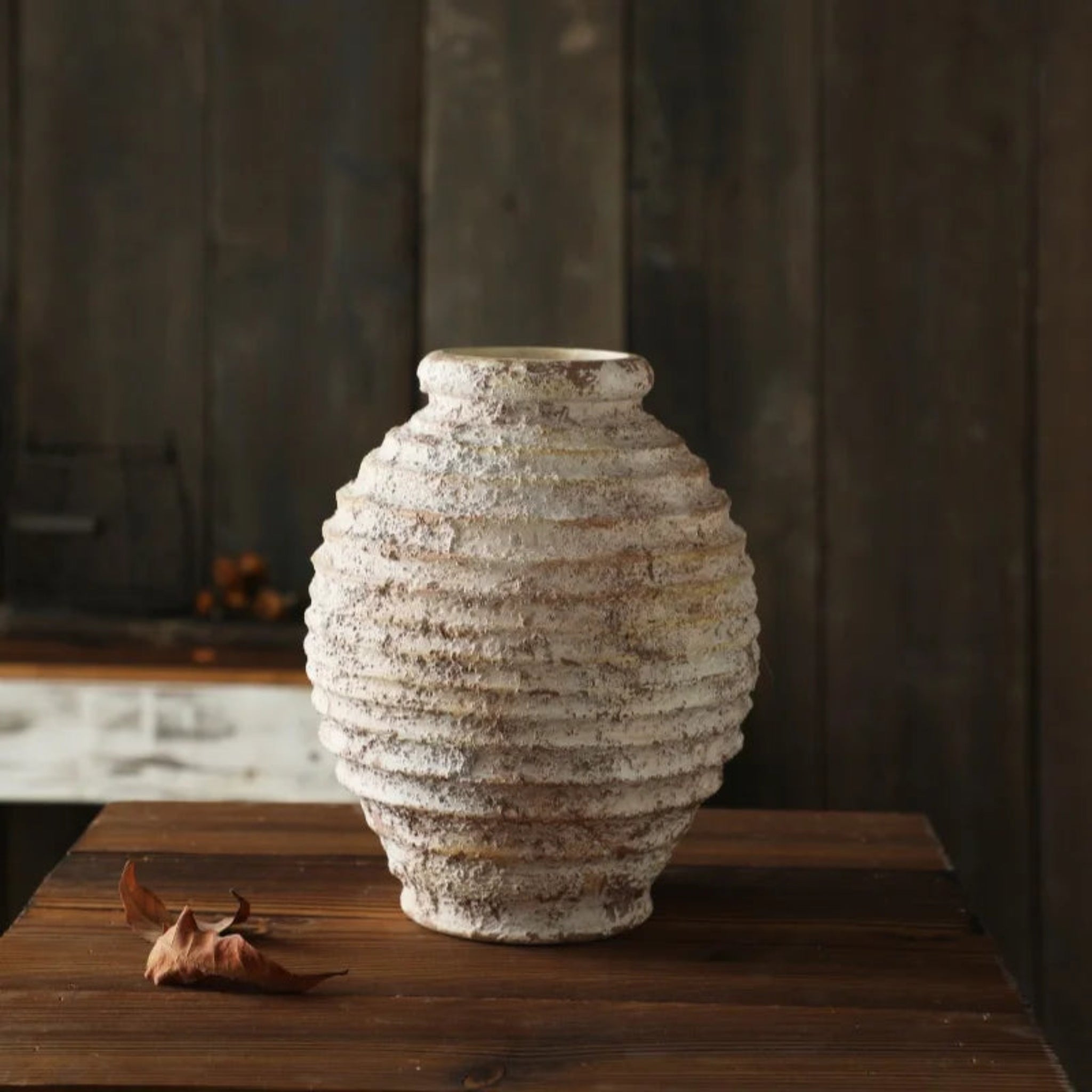 Rustic Ceramic Vase - Handmade Elegance for Modern Home Decor 3