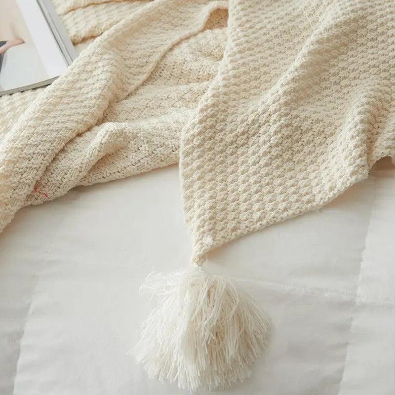 Scandinavian Knitted Blanket - Soft, Warm, Cozy Home Comfort 1