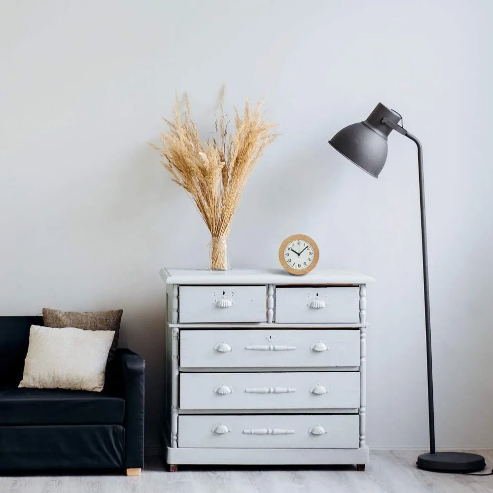 Silent Wooden Alarm Clock with Adjustable Brightness – Minimalist Beech Wood Design for Peaceful Mornings 2