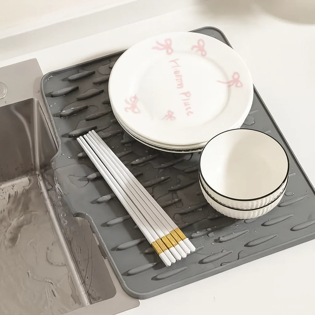 Silicone Discmat - Heat Resistant, Non-Slip Kitchen Surface Protector 2