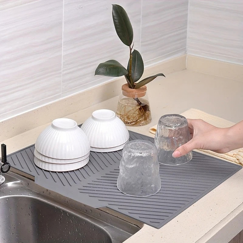 Silicone Kitchen Mat Heat Resistant Non Slip Foldable 2
