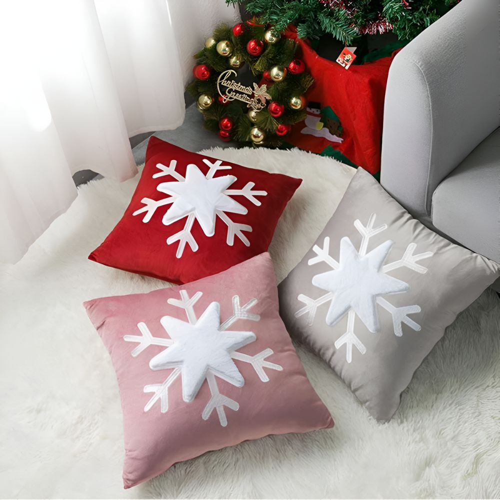 Snowflake Holiday Pillowcase - Soft, Cozy Winter Decor 43x43cm 3