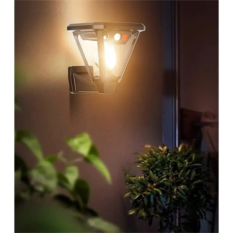 Solar LED Motion Sensor Garden Light - Durable, Energy-Efficient Outdoor Lighting 3