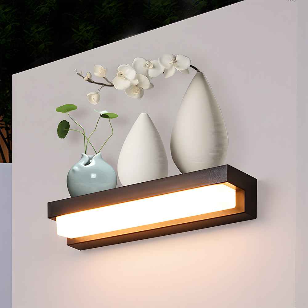 Solar Outdoor Wall Light - Eco-Friendly Modern Design, IP65 1