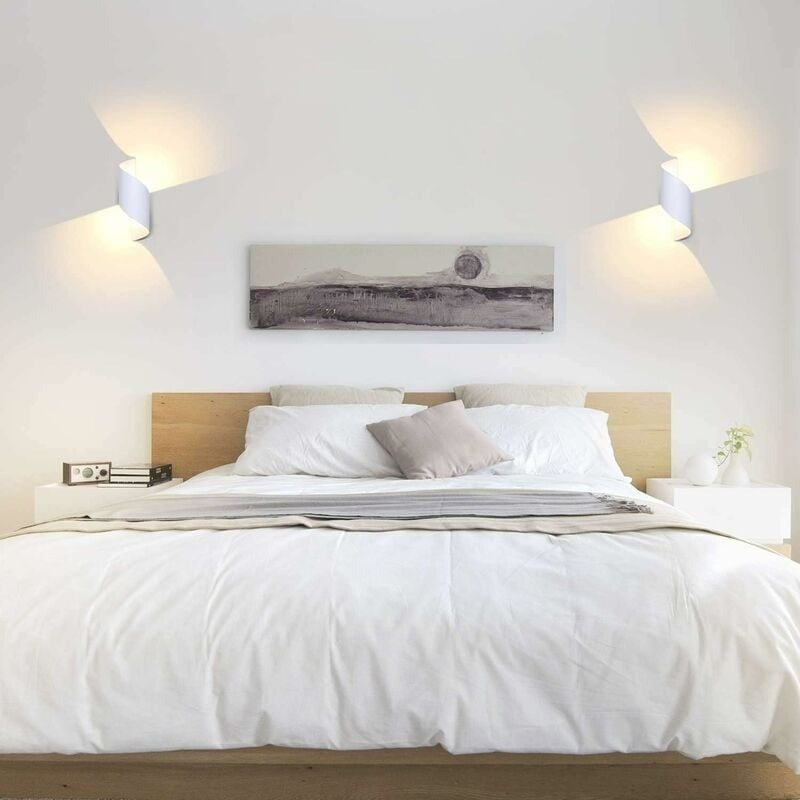 Spiral LED Wall Sconce - Energy-Efficient Modern Design for Any Space 4