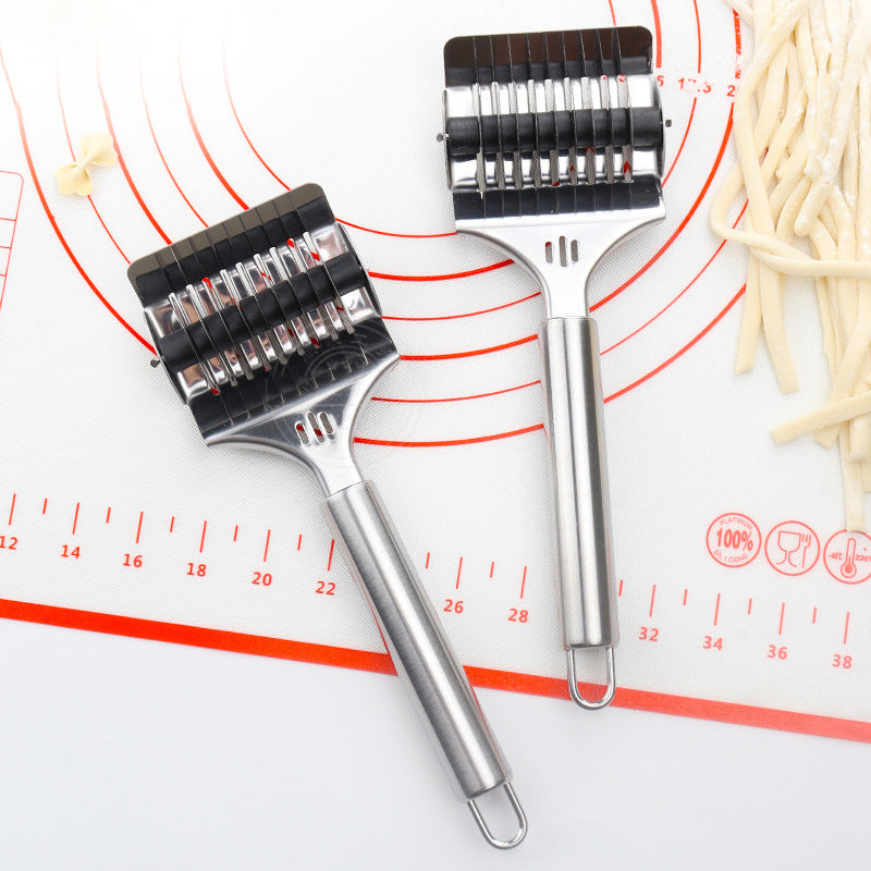 Stainless Steel Pasta Cutter - Ergonomic, Durable Noodle Roller Slicer 1