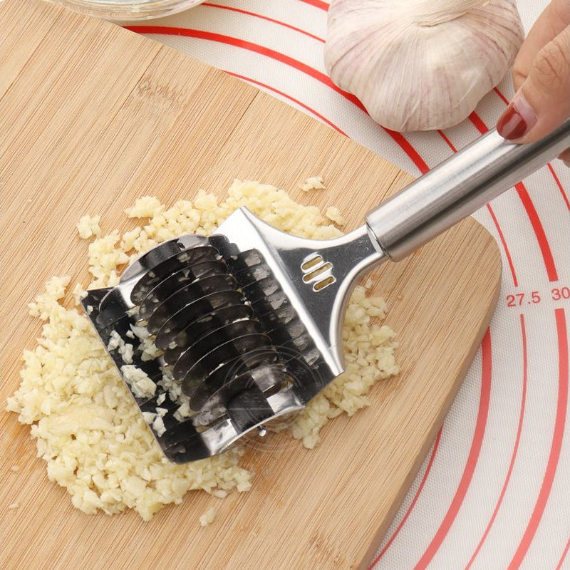 Stainless Steel Pasta Cutter - Ergonomic, Durable Noodle Roller Slicer 6