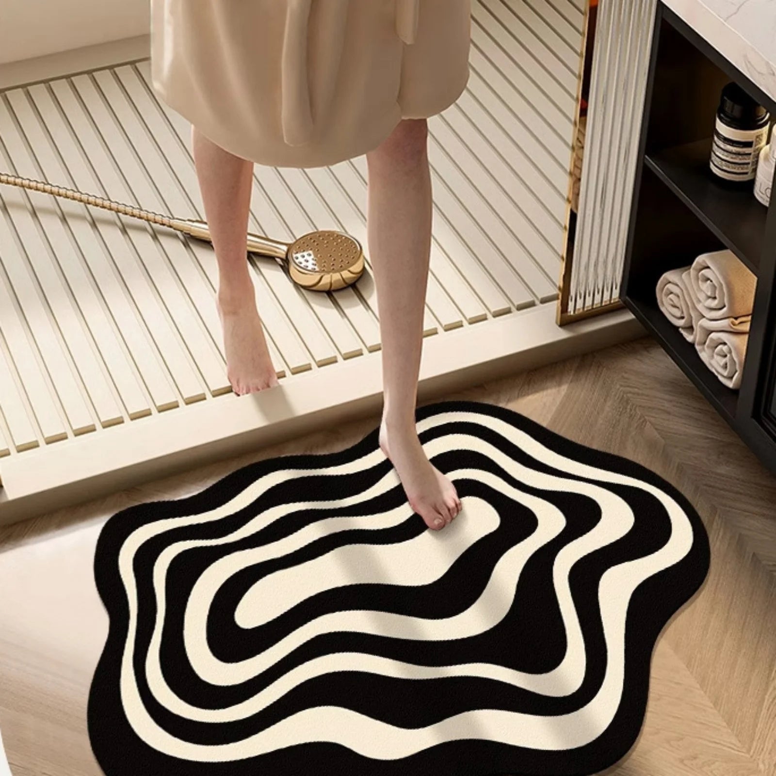 Super Absorbent Non-Slip Bath Mat - Quick-Drying & Durable Design 1