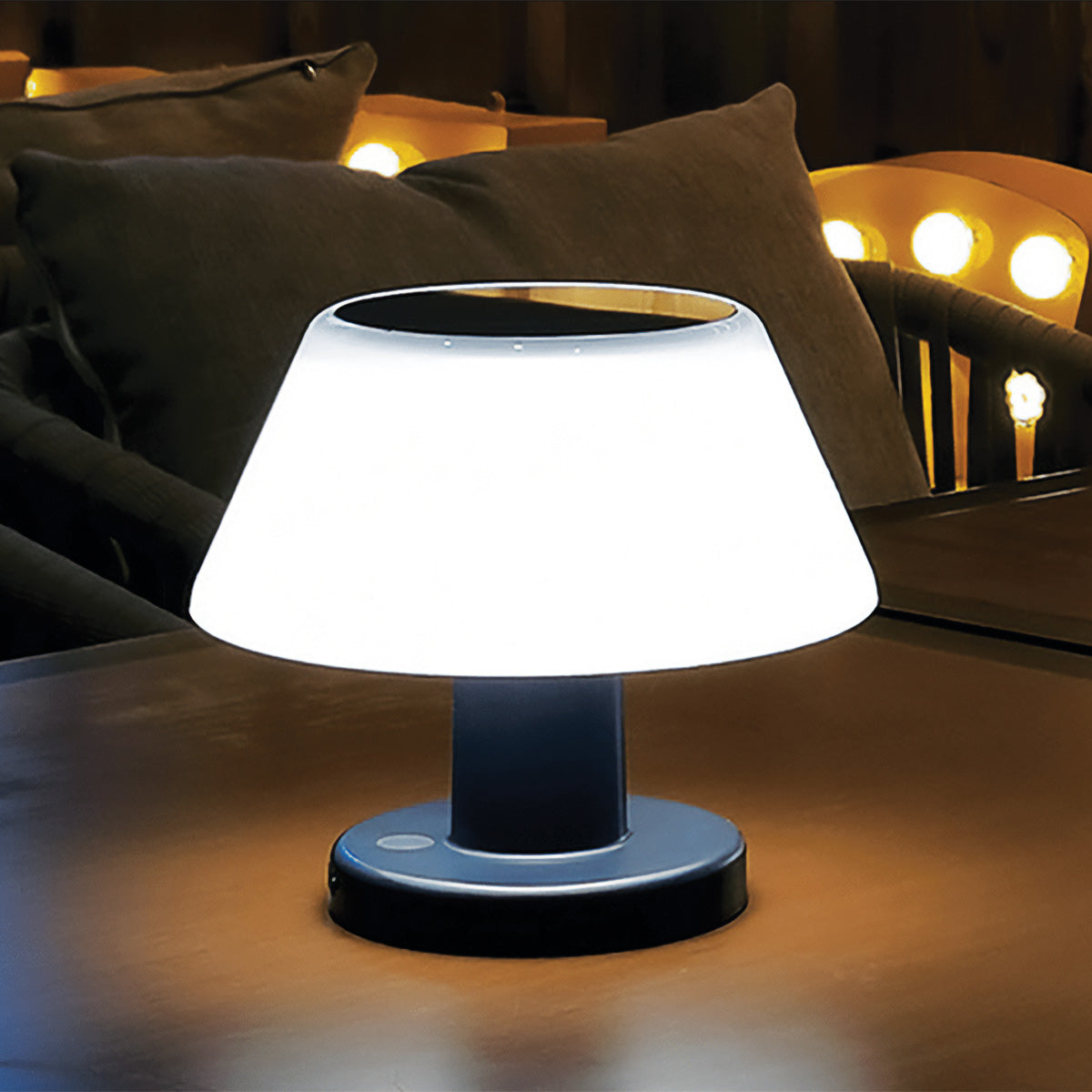 Table Lamp - Adjustable 20 Lumens Solar-Powered Outdoor Light 7