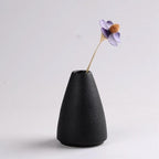 Textured Black Ceramic Vase - Elegant Home Décor for Any Space 1