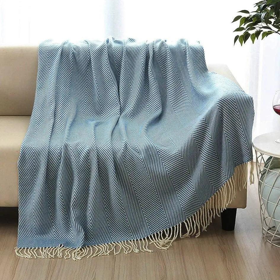 Throw Blanket - Soft, Cozy Warmth for Year-Round Comfort 2