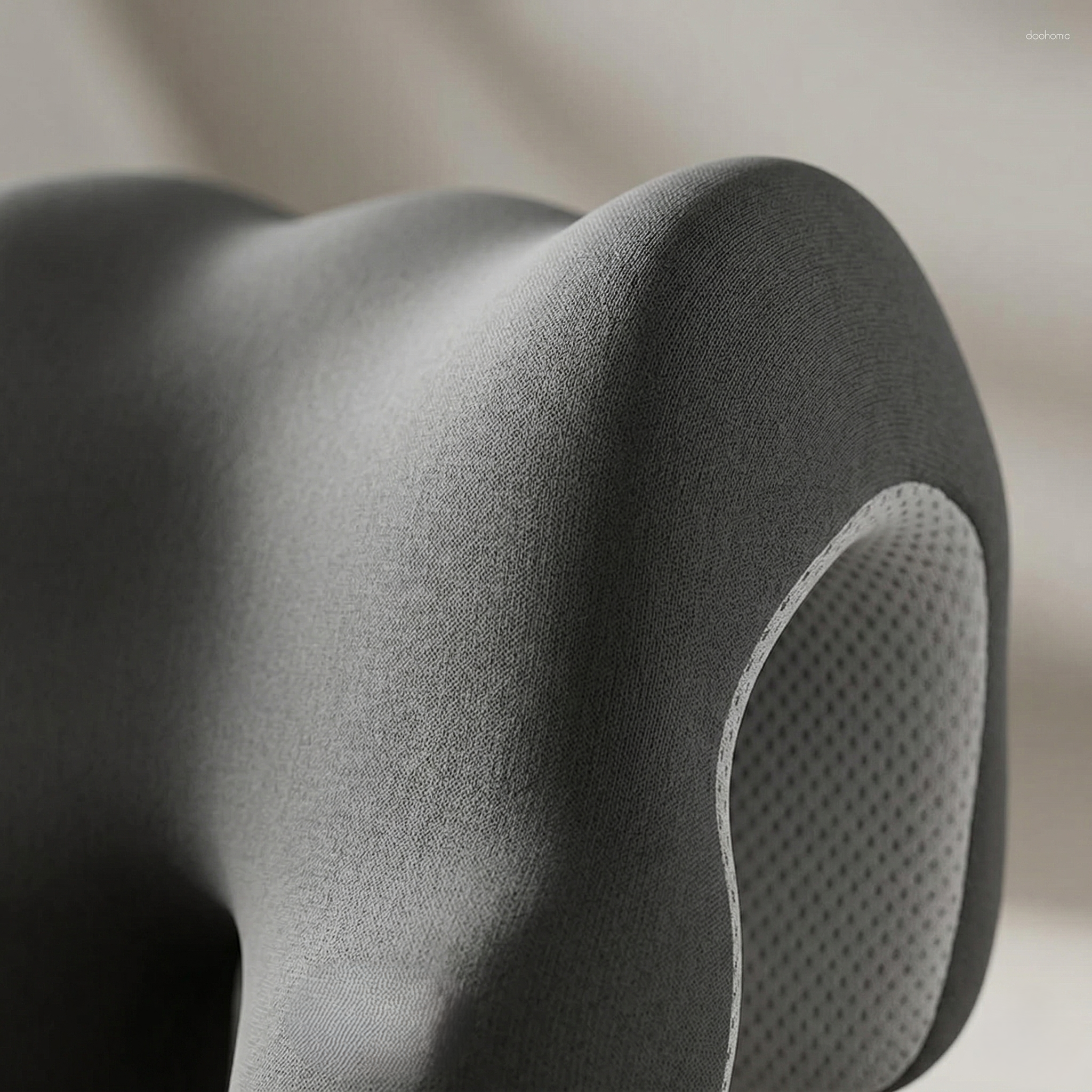 Travel Neck Pillow - Ergonomic Neck Support for Comfort and Alignment 3