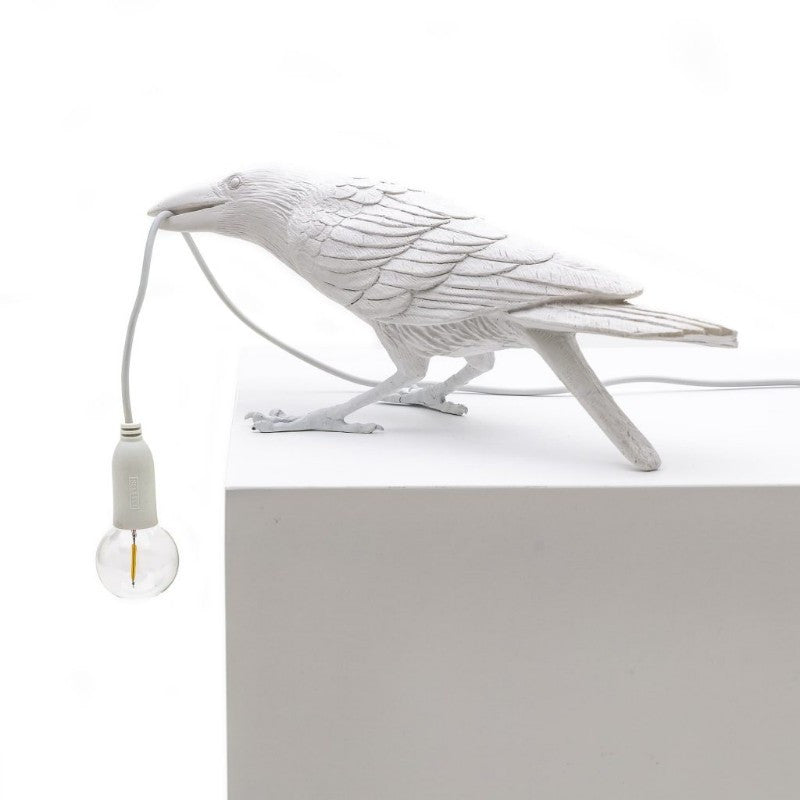 Unique Table Lamp in Black or White Resin – Decorative Bird Design for Cozy Illumination 0