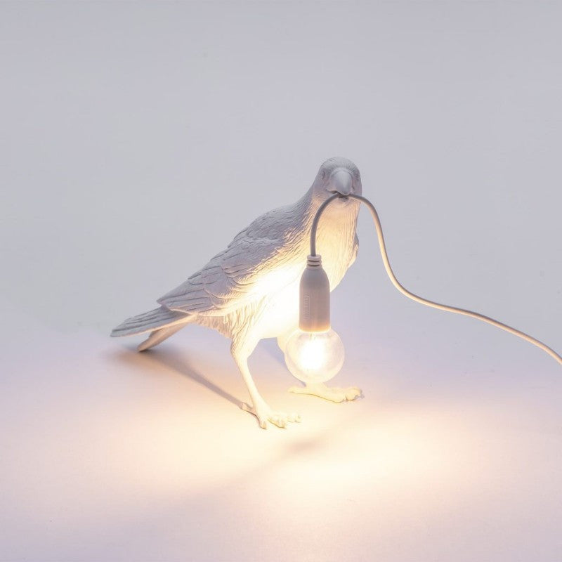 Unique Table Lamp in Black or White Resin – Decorative Bird Design for Cozy Illumination 2