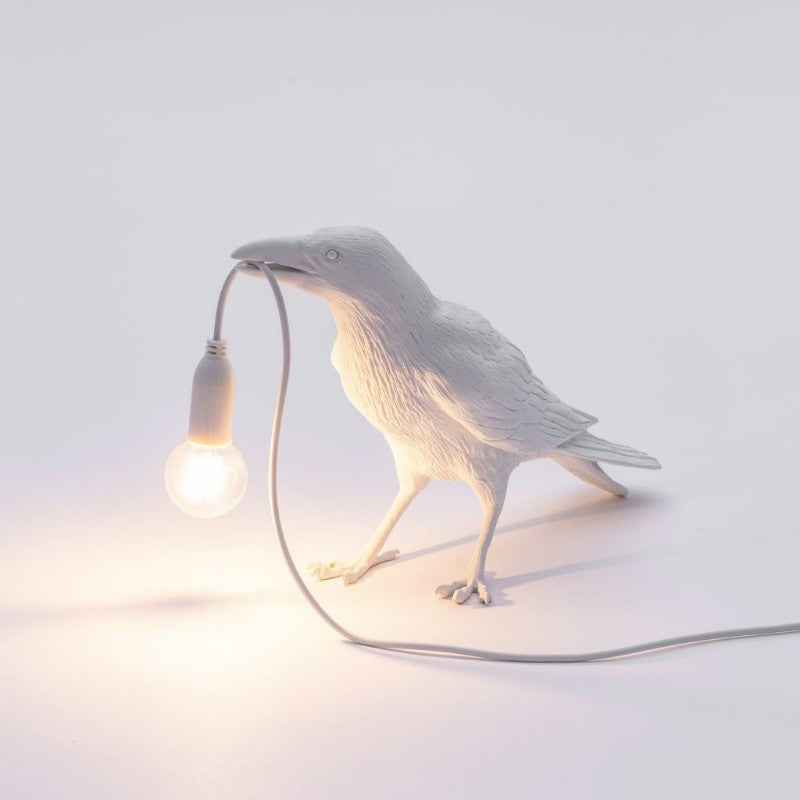Unique Table Lamp in Black or White Resin – Decorative Bird Design for Cozy Illumination 3