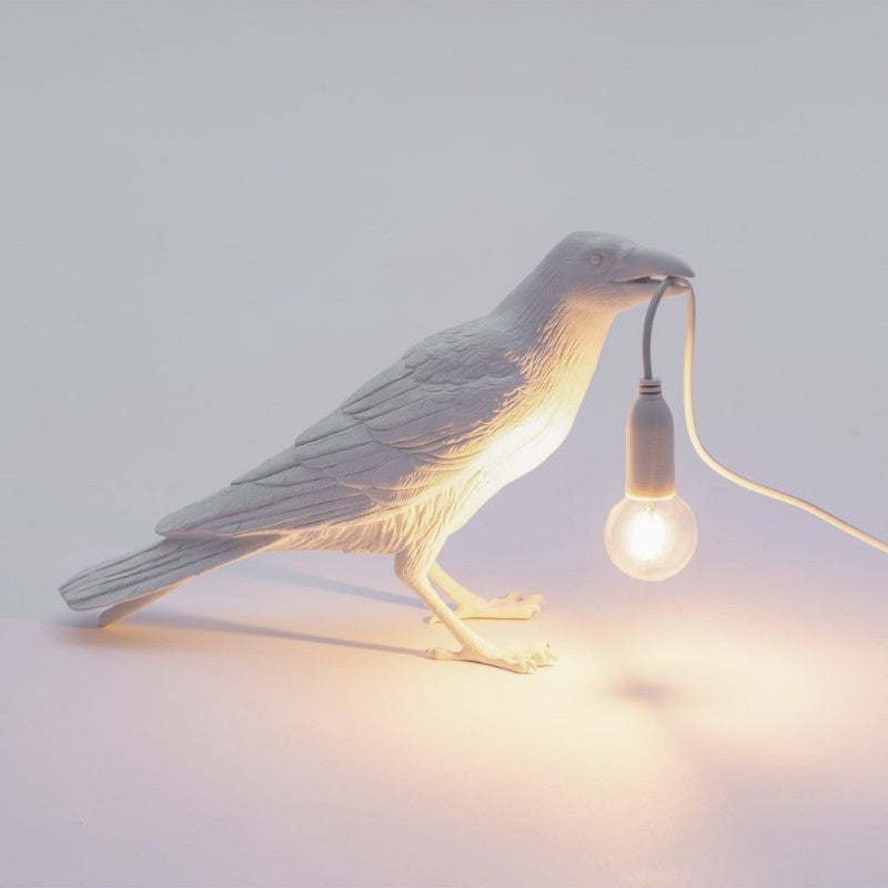Unique Table Lamp in Black or White Resin – Decorative Bird Design for Cozy Illumination 5