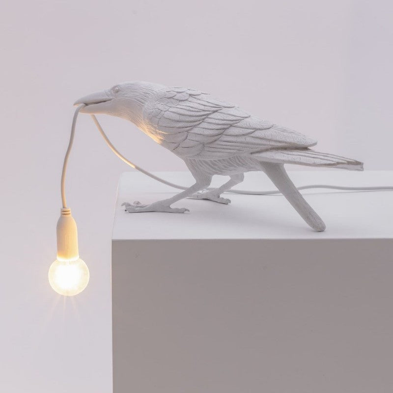 Unique Table Lamp in Black or White Resin – Decorative Bird Design for Cozy Illumination 7