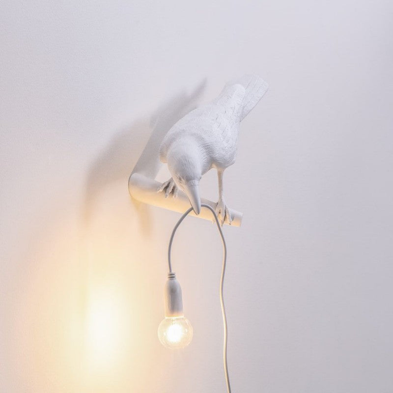 Unique Table Lamp in Black or White Resin – Decorative Bird Design for Cozy Illumination 8