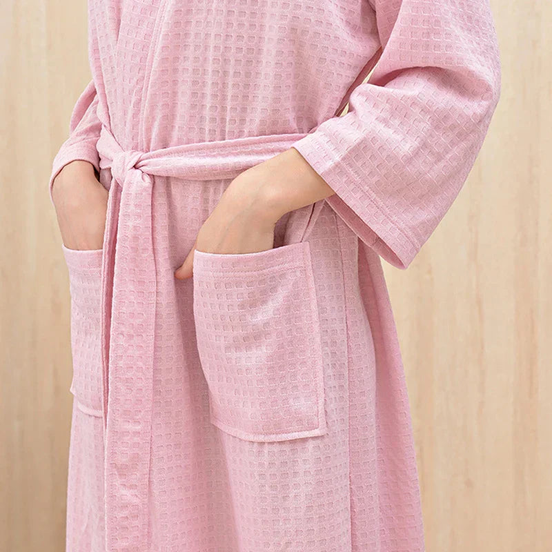 Unisex Bathrobe - Cozy Comfort, Chic Design & Useful Pockets 5