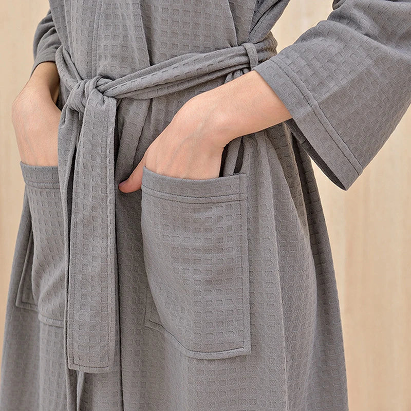 Unisex Bathrobe - Cozy Comfort, Chic Design & Useful Pockets 6