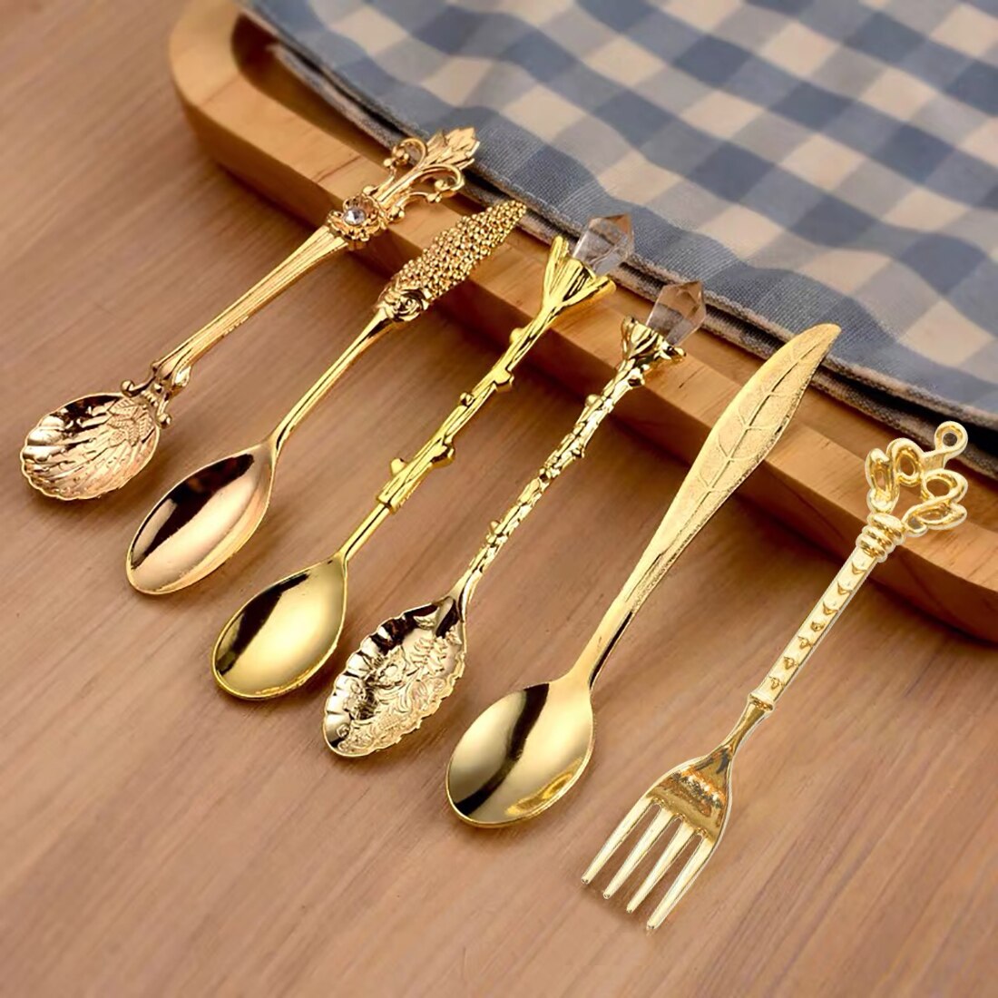 Vintage Engraved Teaspoon - Timeless Design for Elegant Dining Use 0