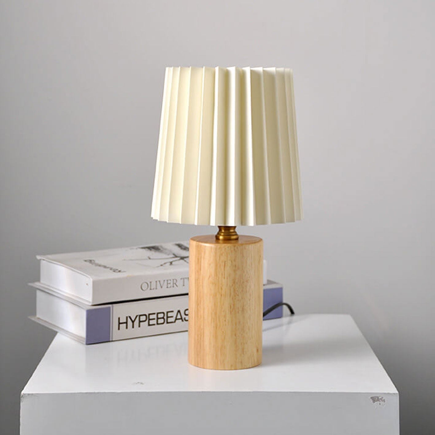 Vintage Korean Table Lamp - Elegant Design for Bedroom or Desk 9