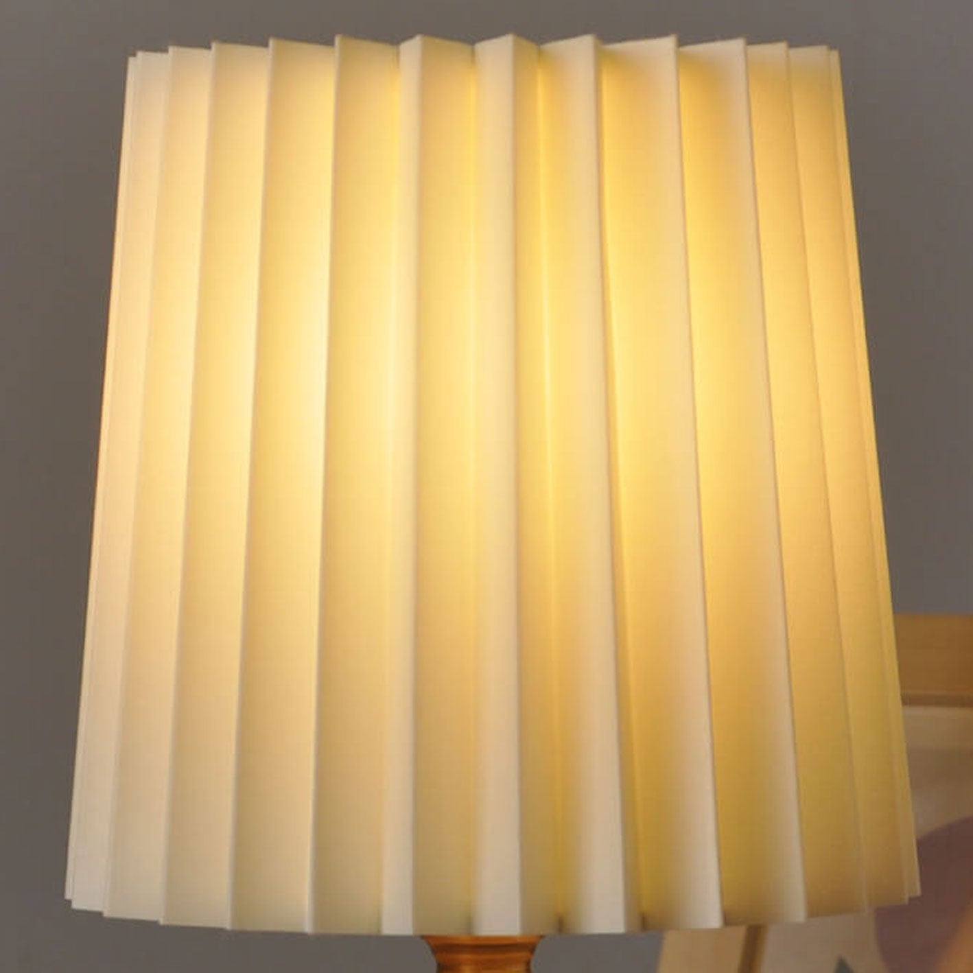 Vintage Korean Table Lamp - Warm LED Light for Bedroom & Desk 6