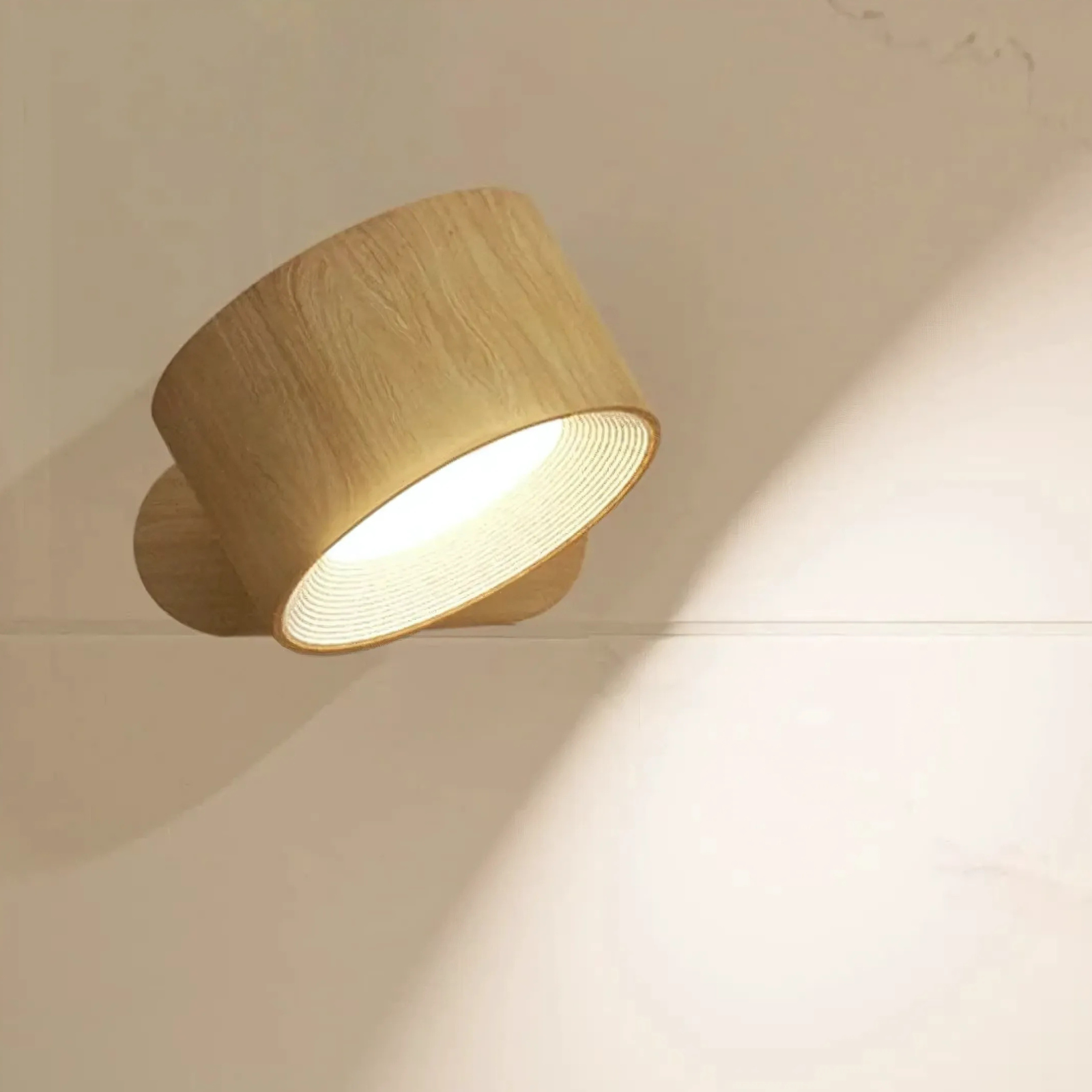 Wall Light Wireless LED USB Rechargeable 2000mAh Magnetic 360 Degree Adjustable ABS PC 00