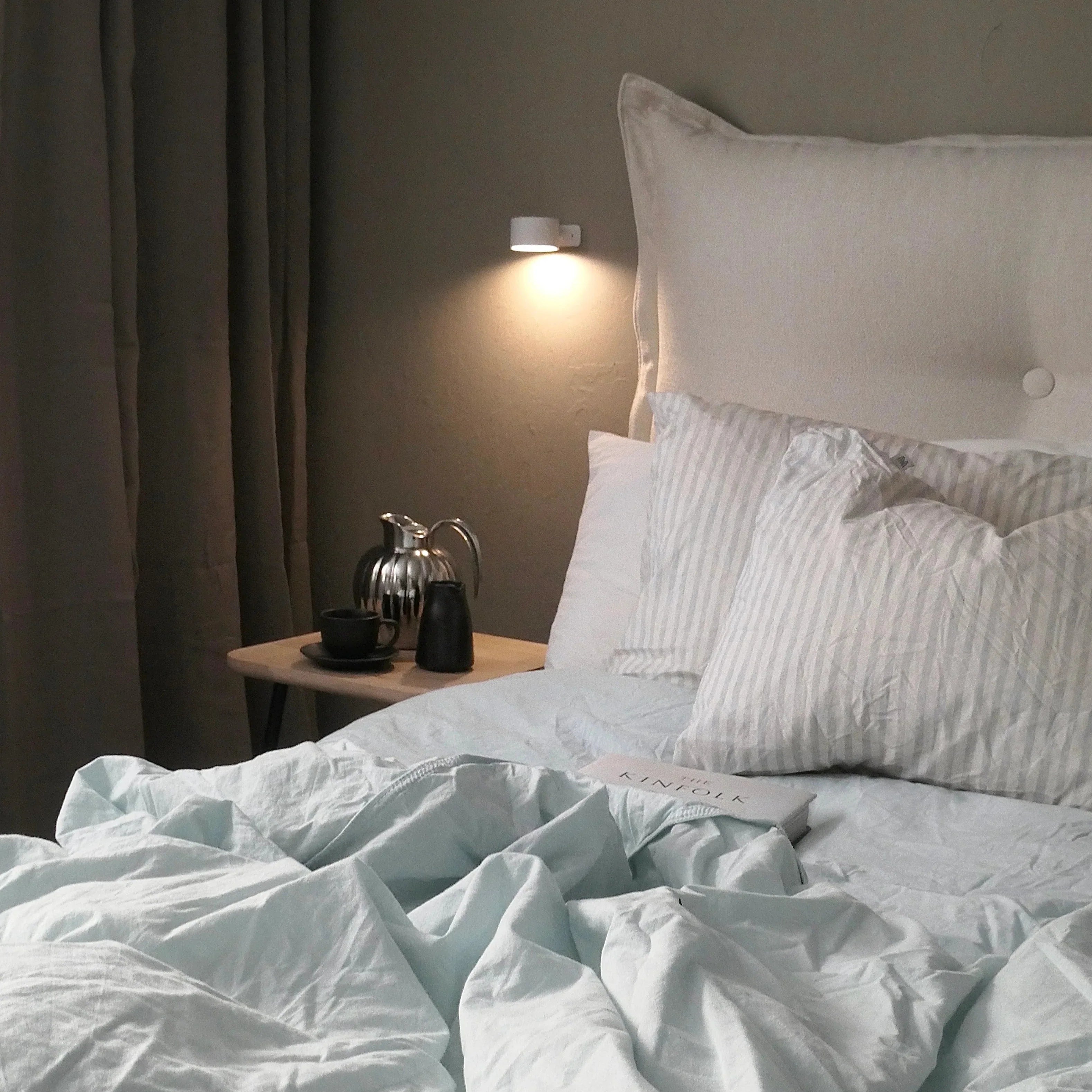 Wall Light Wireless LED USB Rechargeable 2000mAh Magnetic 360 Degree Adjustable ABS PC 02