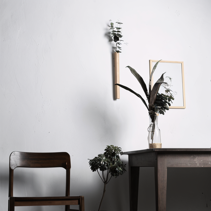 Wall Mounted Vase - Elegant Wooden Design for Stylish Floral Display 4