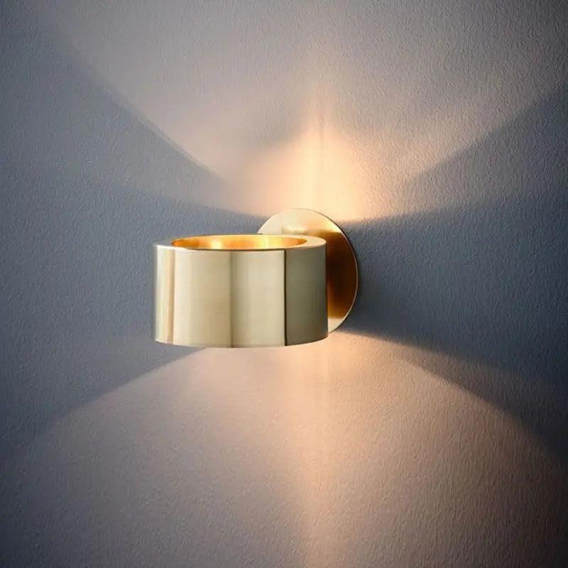 Wall Sconce - Elegant Black & Gold LED Accent Light 1