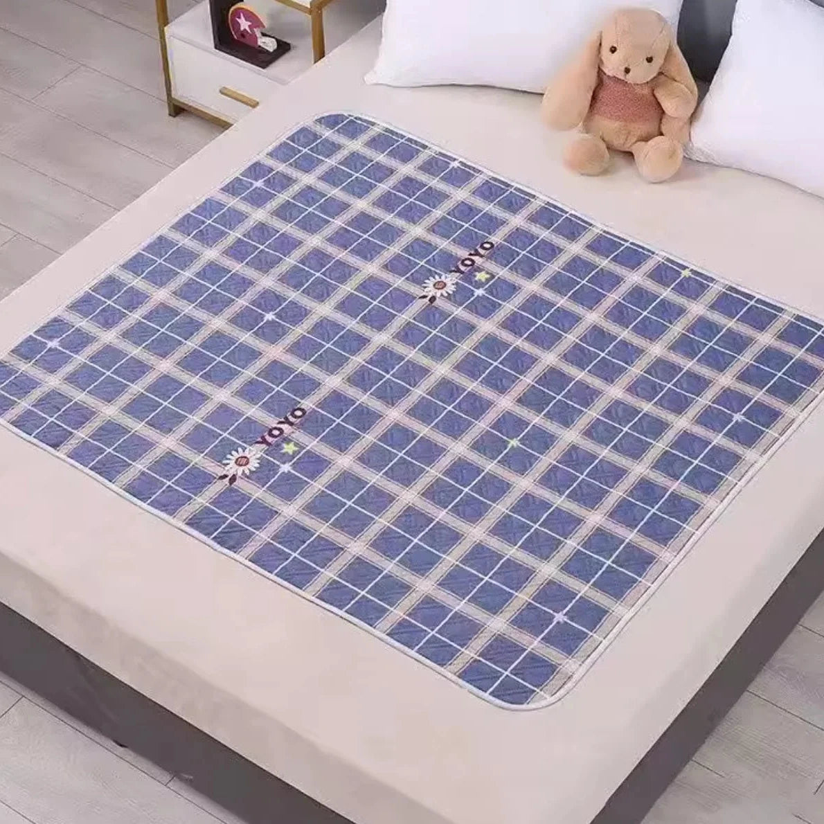 Waterproof Baby Changing Mat - Soft, Portable, Eco-Friendly & Leakproof 4