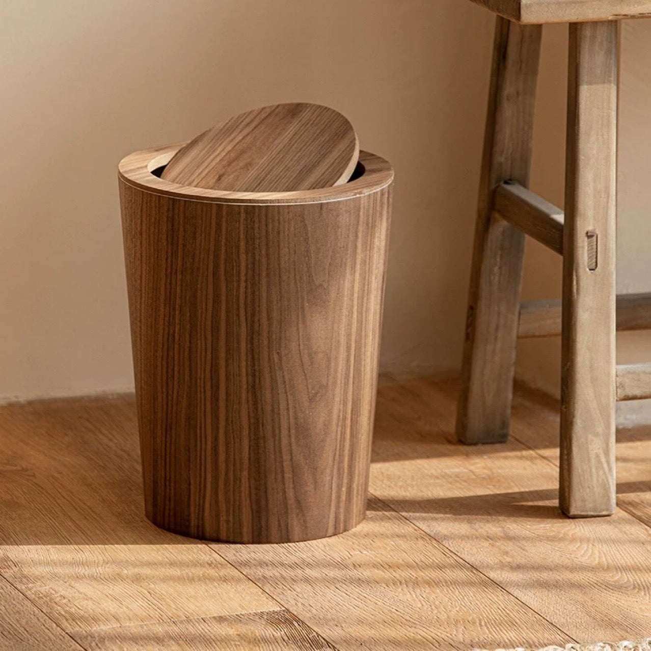 Wooden-Style Kitchen Trash Can - Elegant Design with Rotating Lid 1