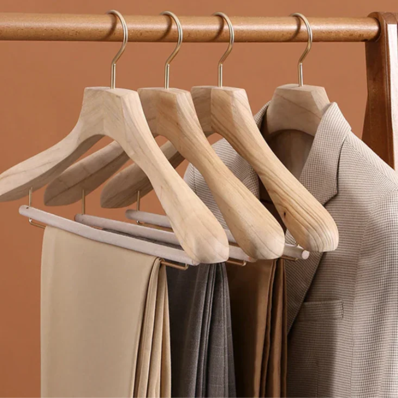 Wooden Hangers - Set of 2 Camphor Wood for Wrinkle-Free Clothes 1