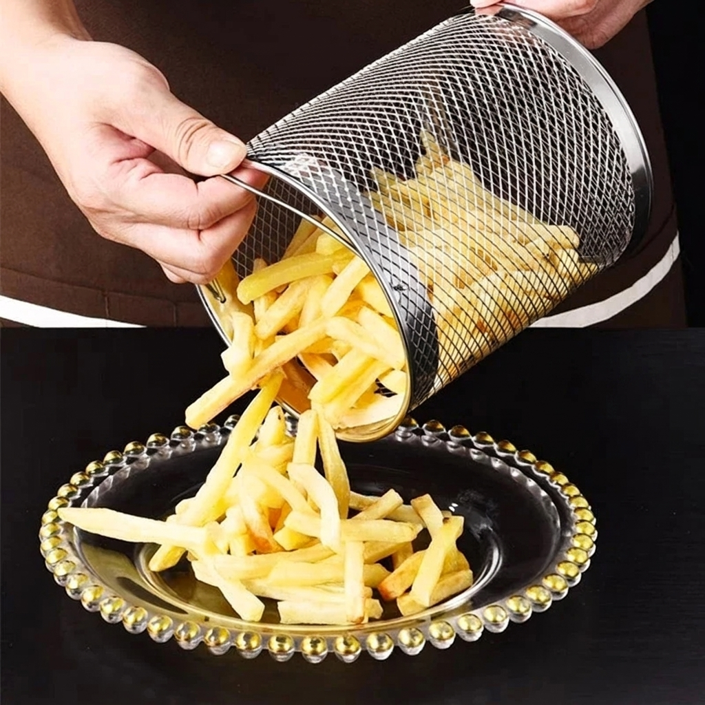 Deep Frying Pot with Oil Strainer, Fine Mesh Strainer, Pouring Spout, Oil Storage 03