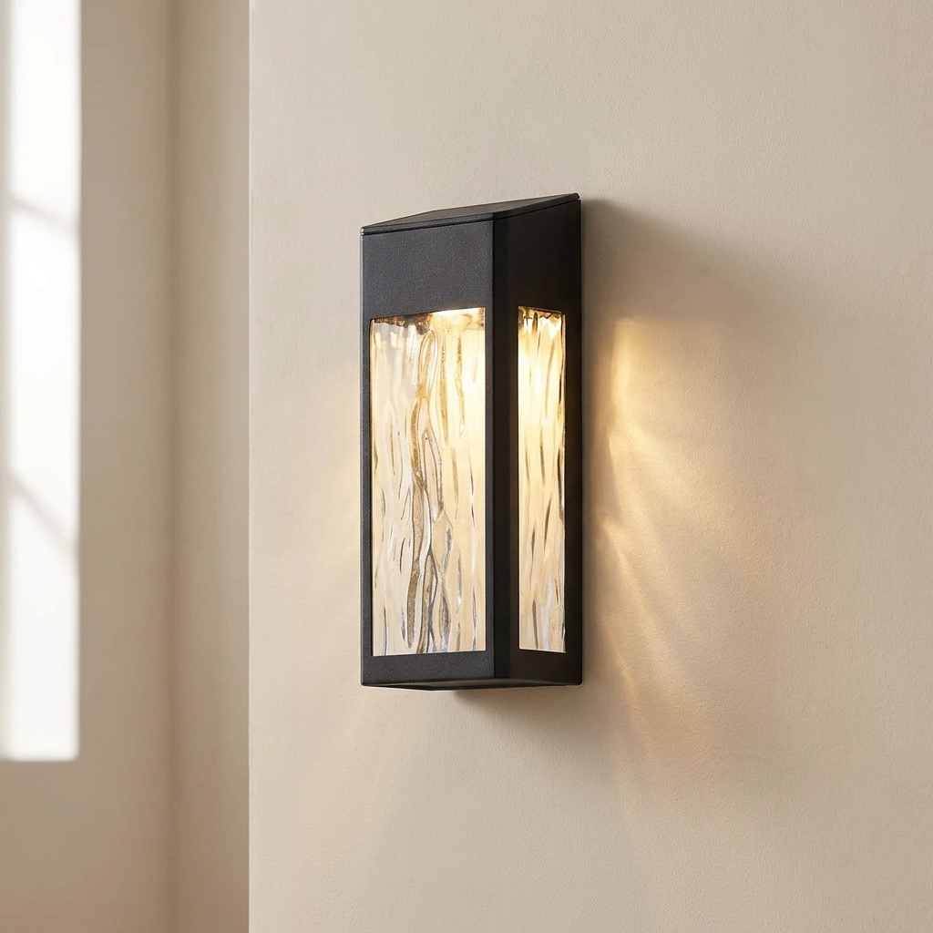 Solar Wall Light, LED Light, IP65 Rated, Light Sensor