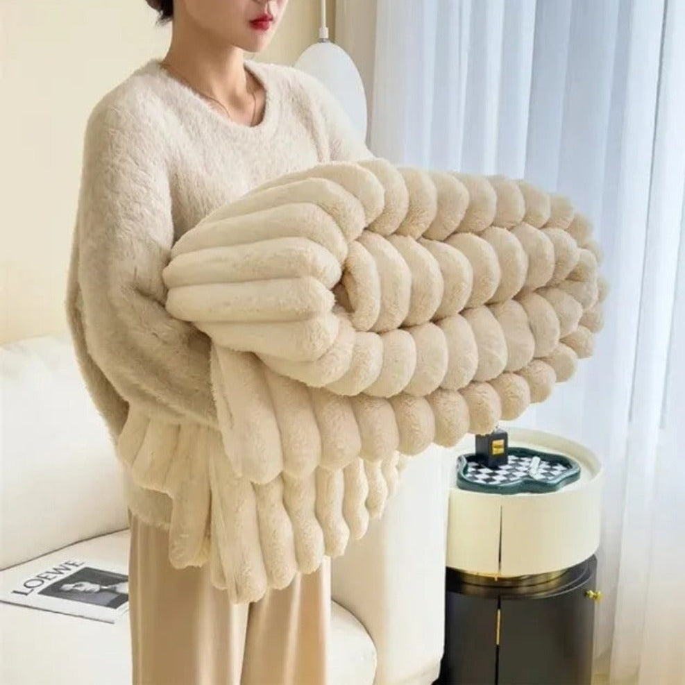 Ultra-Soft Cloud Blanket Ð Luxury Plush Throw for Warmth & Everyday Comfort 7