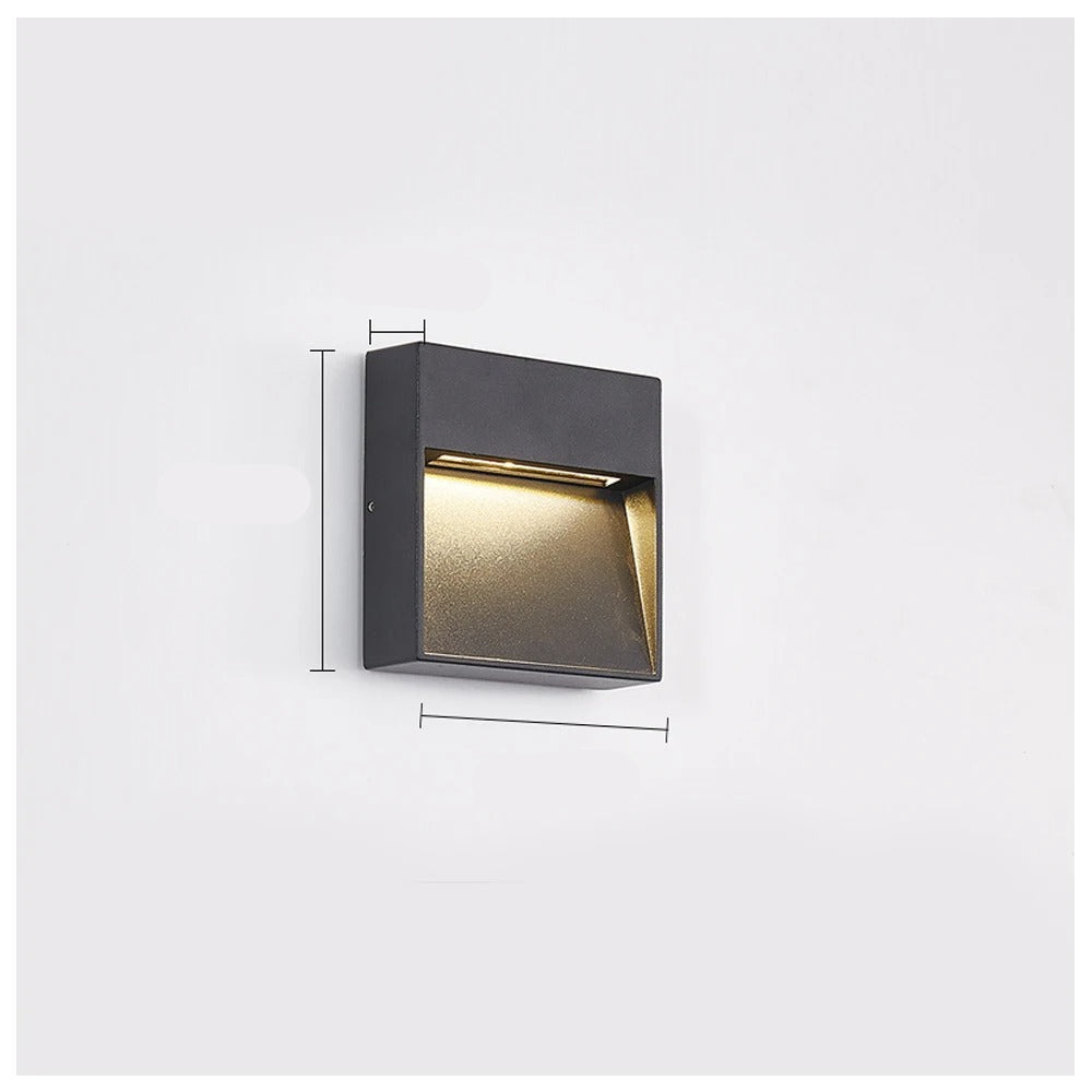 Wall-mounted outdoor light fixture with dimensions on a white background