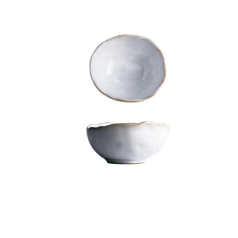 Ceramic bowl with measurements and weight displayed on a white background